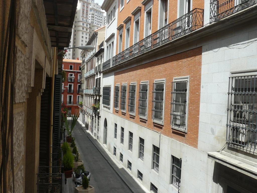 Apartamentos Manzana Madrid Szoba fotó